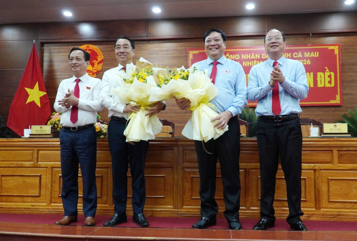 Ông Lữ Quang Ngời giữ chức Chủ tịch UBND tỉnh Cà Mau Ông Lữ Quang Ngời giữ chức Chủ tịch UBND tỉnh Cà Mau