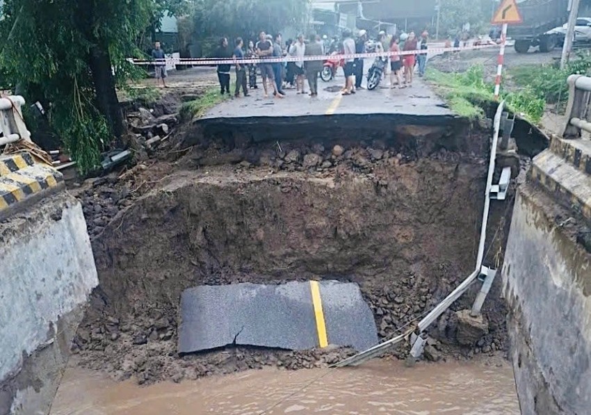 ảnh hưởng bão số 13