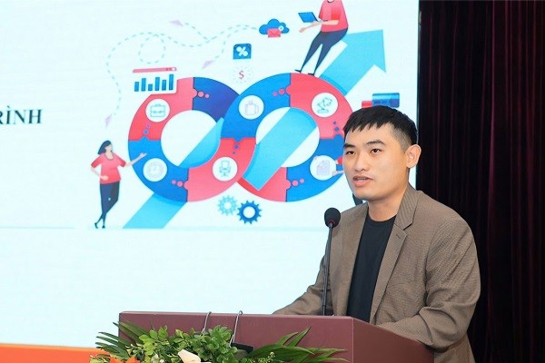 Quản lý tòa soạn hội tụ: Kinh nghiệm và giải pháp cho các cơ quan báo chí trong tình hình mới Quản lý tòa soạn hội tụ: Kinh nghiệm và giải pháp cho các cơ quan báo chí trong tình hình mới