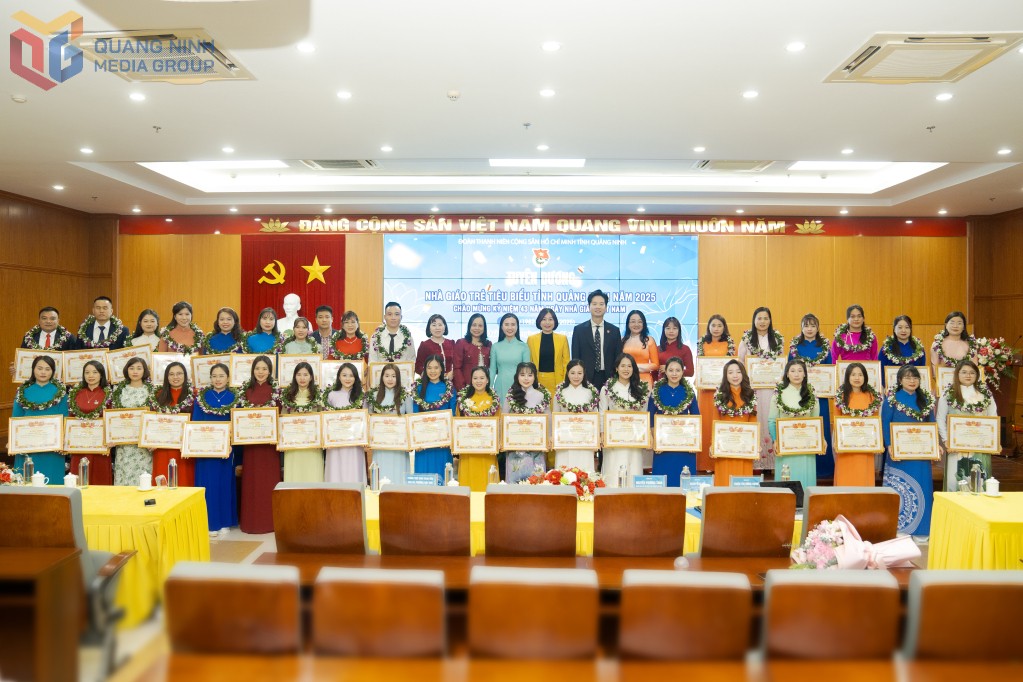 Tôn vinh 36 “Nhà giáo trẻ tiêu biểu” tỉnh Quảng Ninh năm 2025 Tôn vinh 36 “Nhà giáo trẻ tiêu biểu” tỉnh Quảng Ninh năm 2025