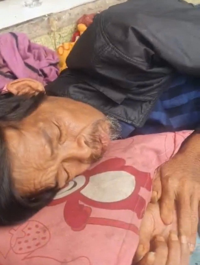 Kịp thời đưa một người bệnh nguy kịch ở khu vực chợ Biên Hòa đi cấp cứu