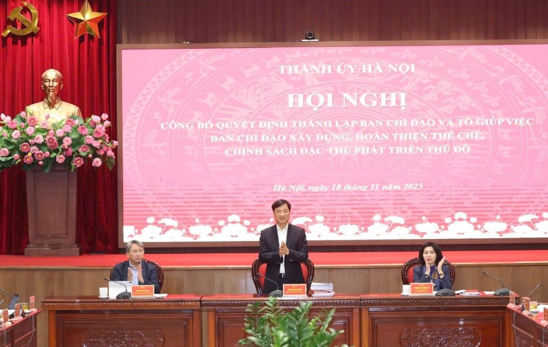 Bí thư Thành ủy Hà Nội Nguyễn Duy Ngọc nhận thêm nhiệm vụ mới Bí thư Thành ủy Hà Nội Nguyễn Duy Ngọc nhận thêm nhiệm vụ mới