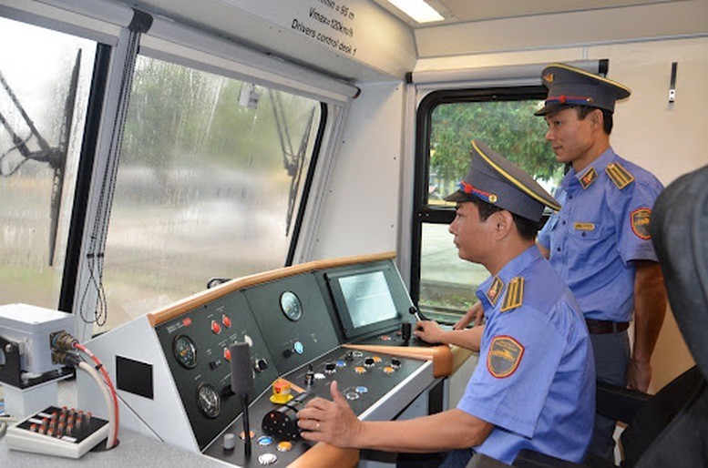 Bộ Y tế quy định tiêu chuẩn sức khỏe người điều khiển phương tiện đường sắt