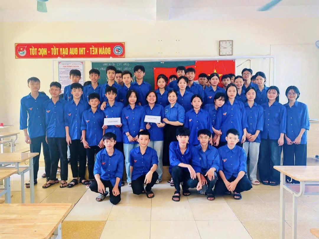 Hành trình không có trong giáo án của thầy cô trường THPT Nguyễn Quán Nho