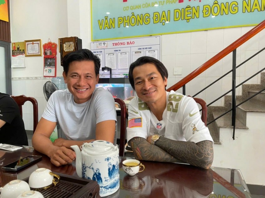 Khoảnh khắc tái ngộ – như chưa từng có khoảng cách giữa Long Điền và Võ Thành Tâm.