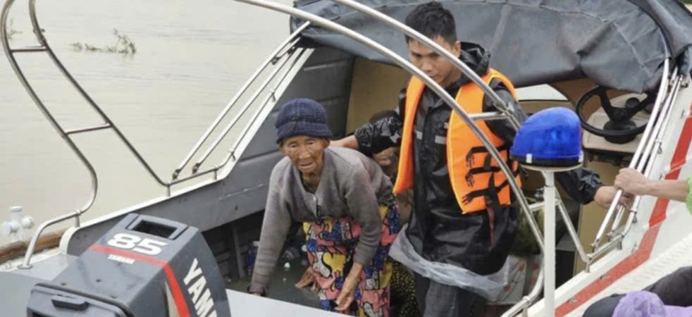 Đắk Lắk: Yêu cầu báo cáo đúng thiệt hại mưa lũ, ưu tiên cứu dân, khôi phục hạ tầng