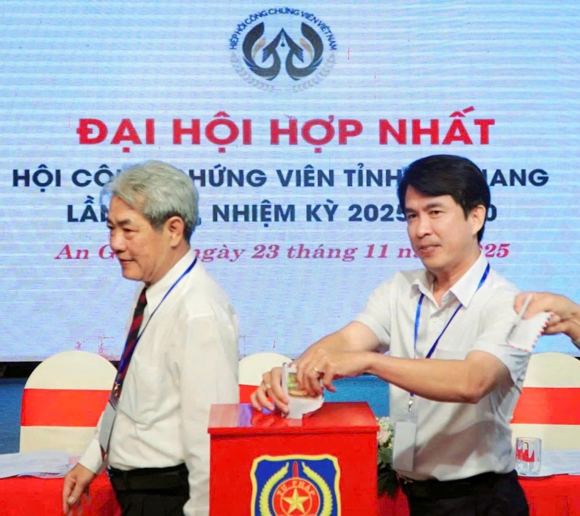 Ông Trần Văn Khái giữ chức Chủ tịch Hội Công chứng viên tỉnh An Giang lần thứ I, nhiệm kỳ 2025 - 2030