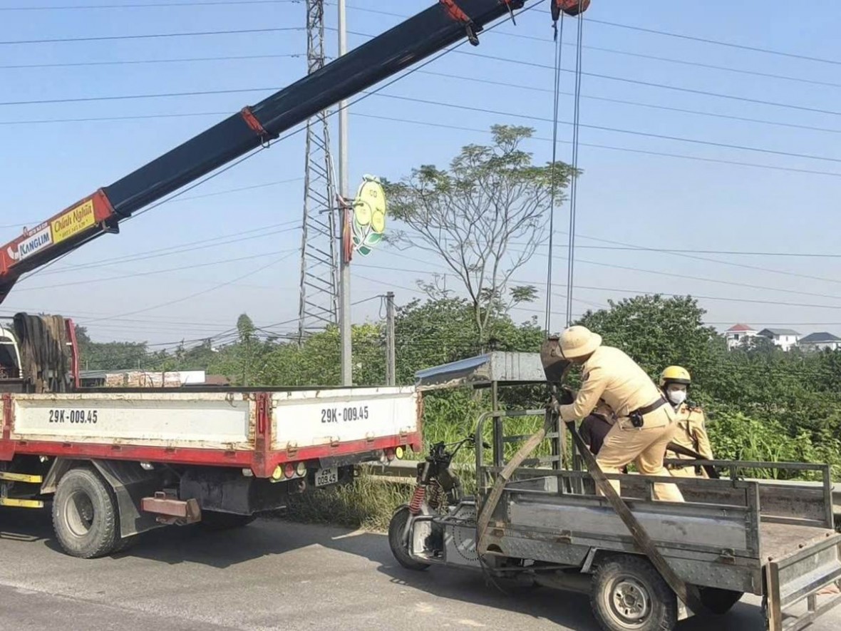 Hà Nội “mạnh tay” xử lý xe ba bánh tự chế