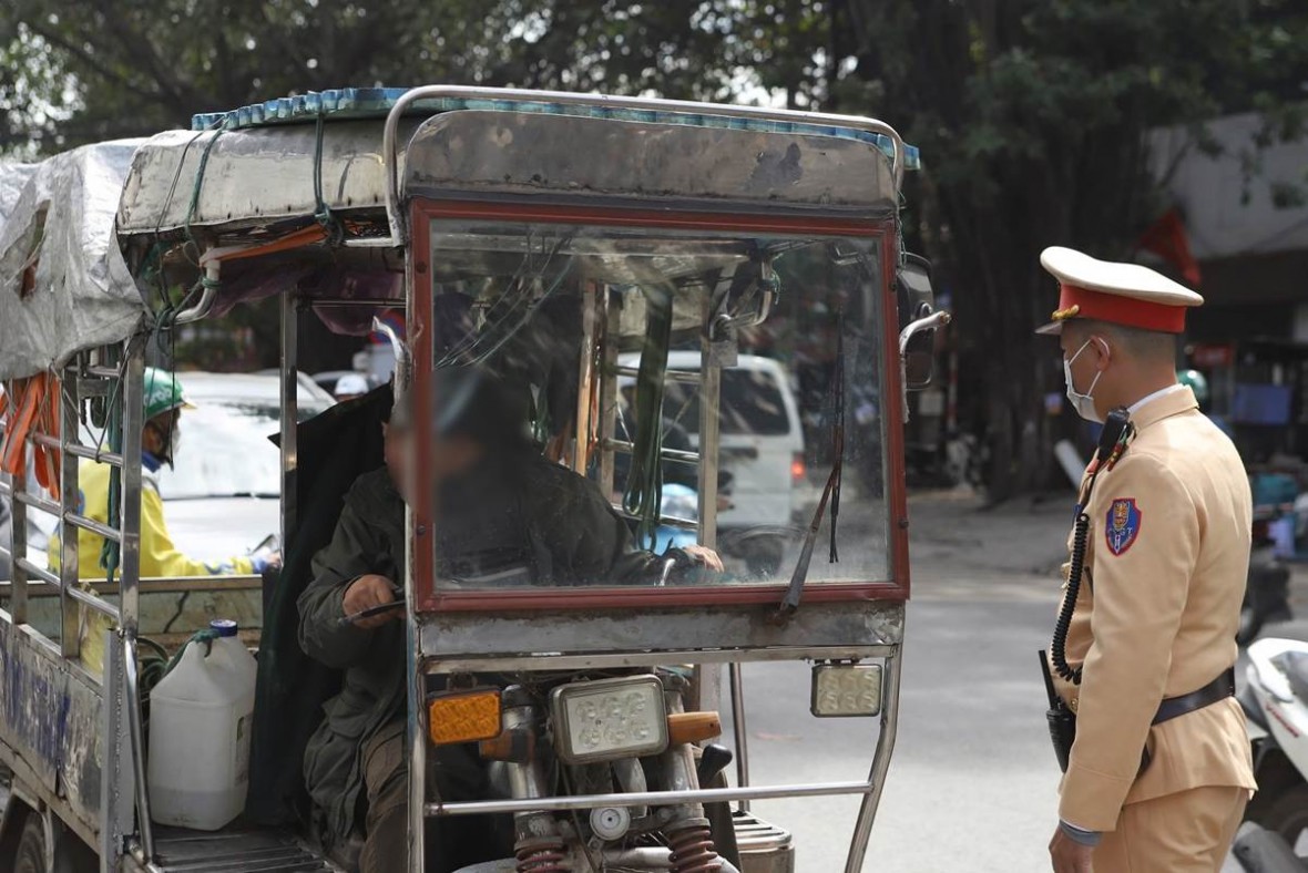 Hà Nội “mạnh tay” xử lý xe ba bánh tự chế