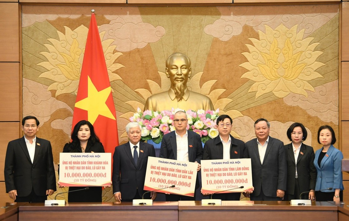 Hà Nội trao 30 tỷ đồng hỗ trợ 3 tỉnh Đắk Lắk, Lâm Đồng, Khánh Hòa