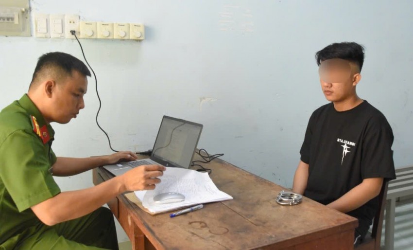 Đồng Tháp: Bắt đối tượng giả vờ mua vàng rồi cướp dây chuyền trị giá 128 triệu đồng