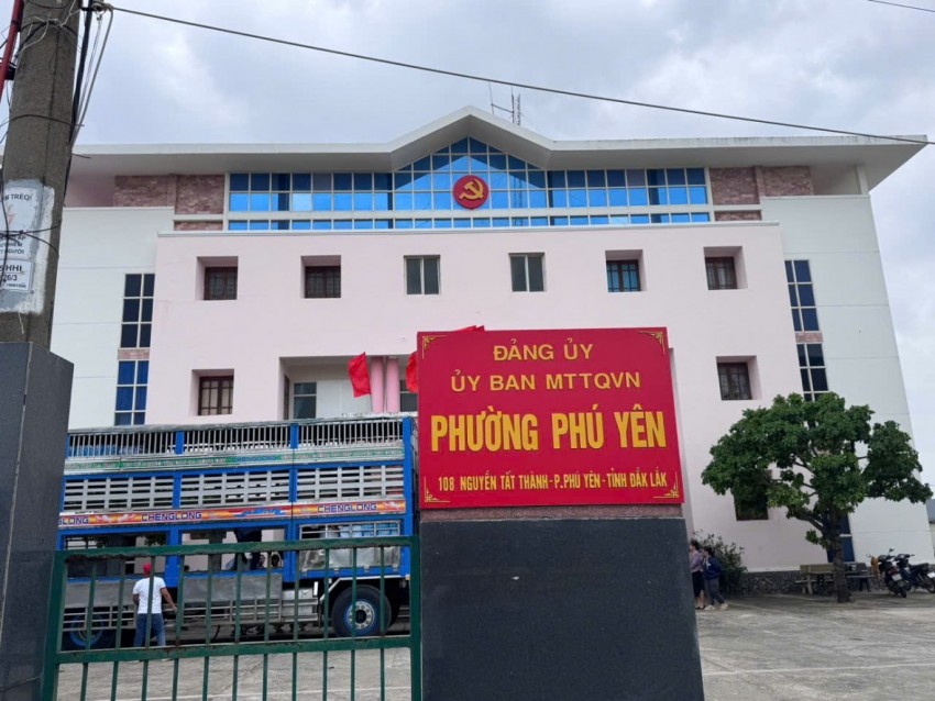 Trụ sở phường Phú Yên.