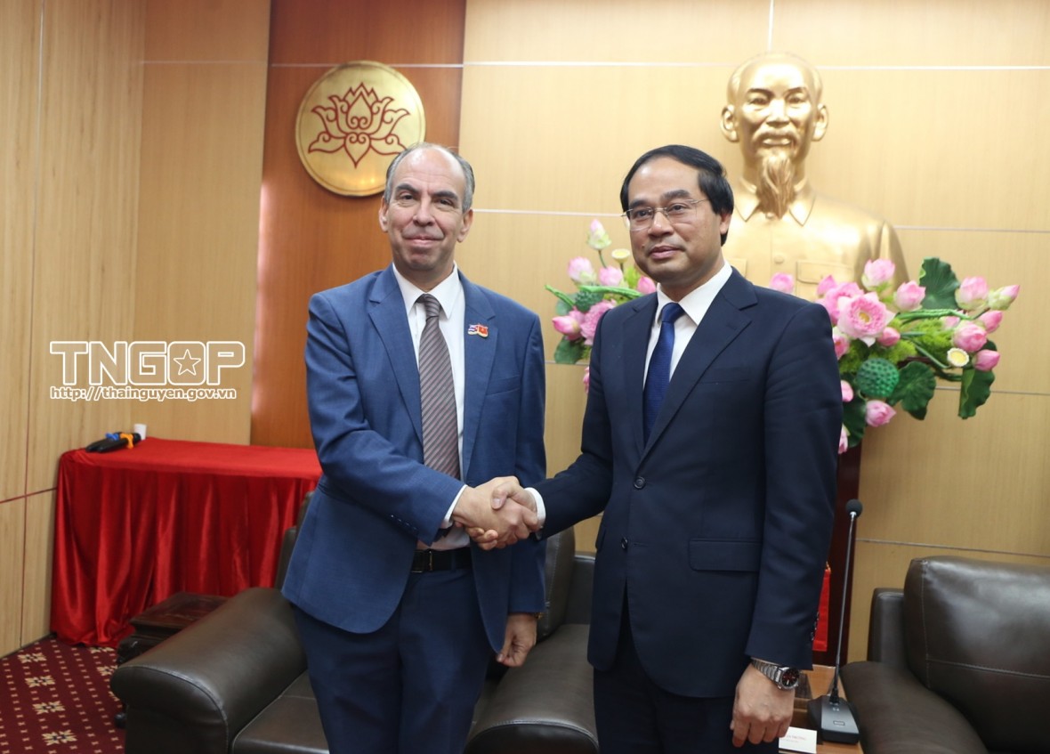 Thái Nguyên tiếp và làm việc với Đại sứ Cuba