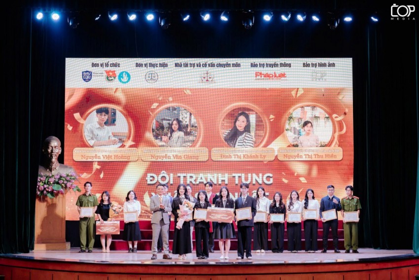 Trải nghiệm nghề luật tại phiên toà giả định 2025