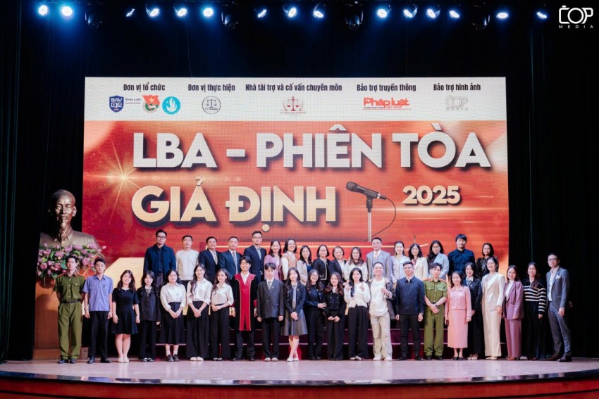 Trải nghiệm nghề luật tại phiên toà giả định 2025