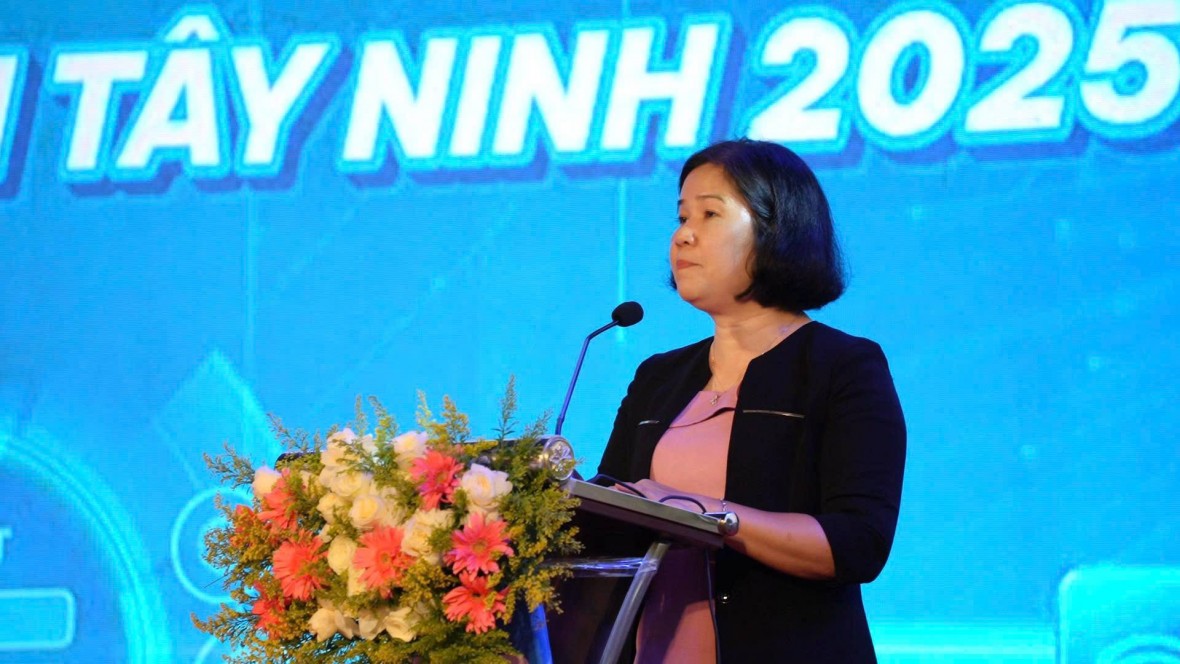 Tây Ninh: Khai mạc Phiên chợ thanh toán không dùng tiền mặt