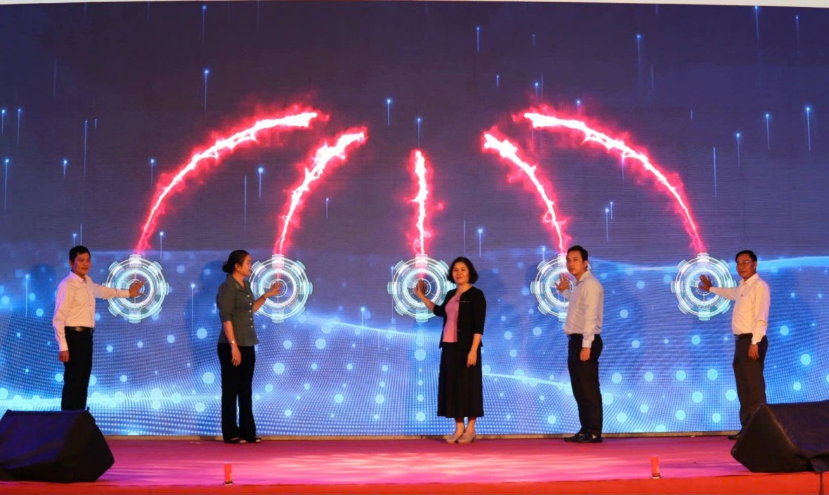 Tây Ninh: Khai mạc Phiên chợ thanh toán không dùng tiền mặt