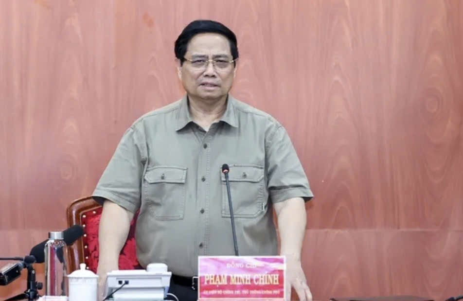 Thủ tướng phát động “chiến dịch Quang Trung”, thần tốc dựng lại nhà cho dân vùng lũ