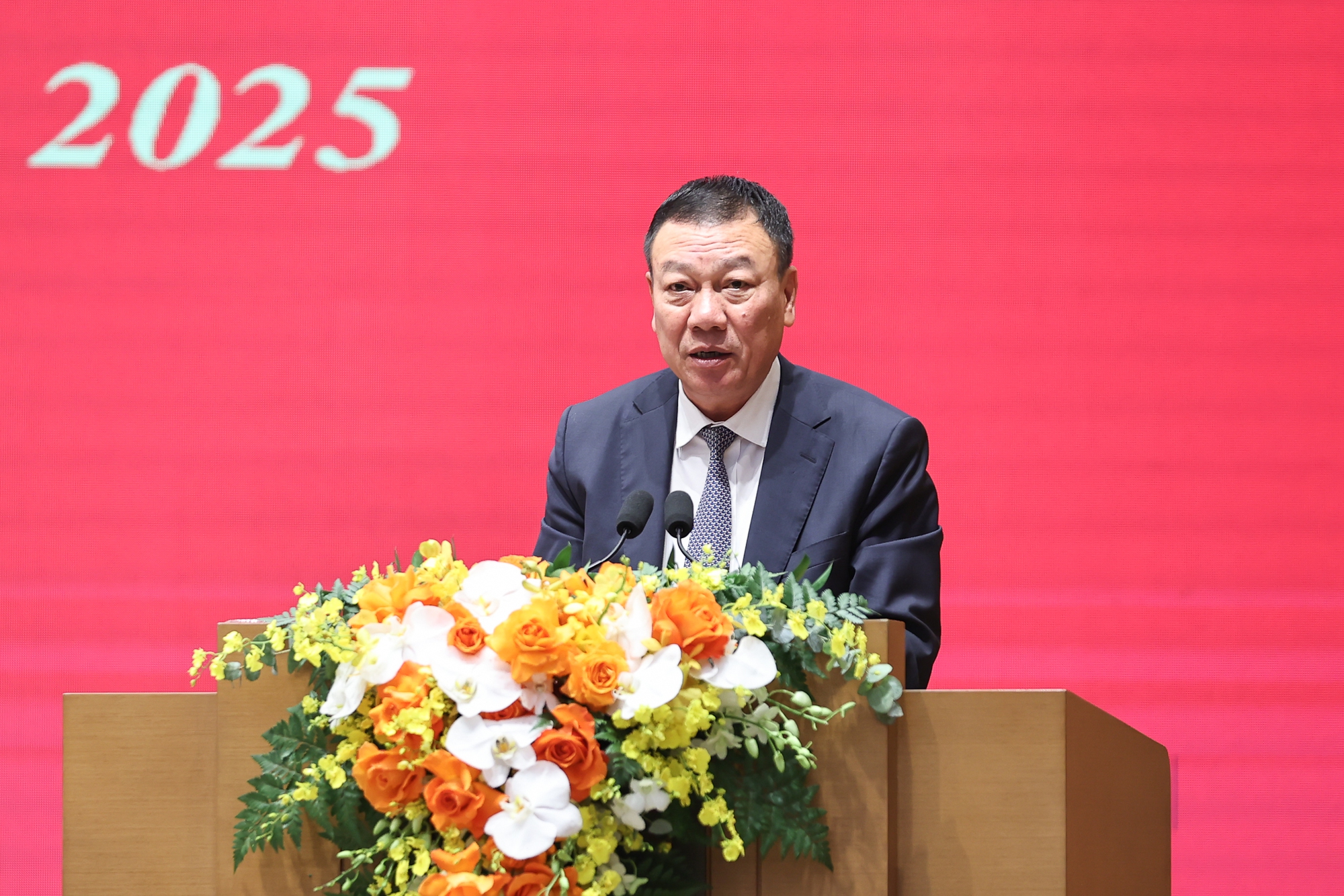 Thủ tướng: Phòng, chống tham nhũng, lãng phí, tiêu cực là nhiệm vụ trọng tâm, cấp bách, thường xuyên, liên tục, sống còn- Ảnh 3.