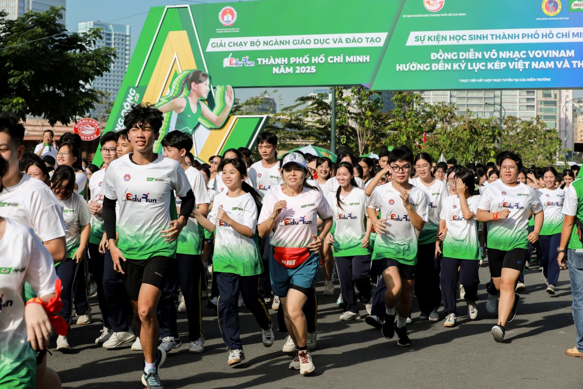 60.000 học sinh lập kỷ lục kép với màn đồng diễn võ nhạc Vovinam ấn tượng