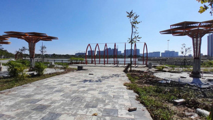 Cận cảnh Công viên Gia Lâm tăng tốc về đích trước tết Nguyên đán