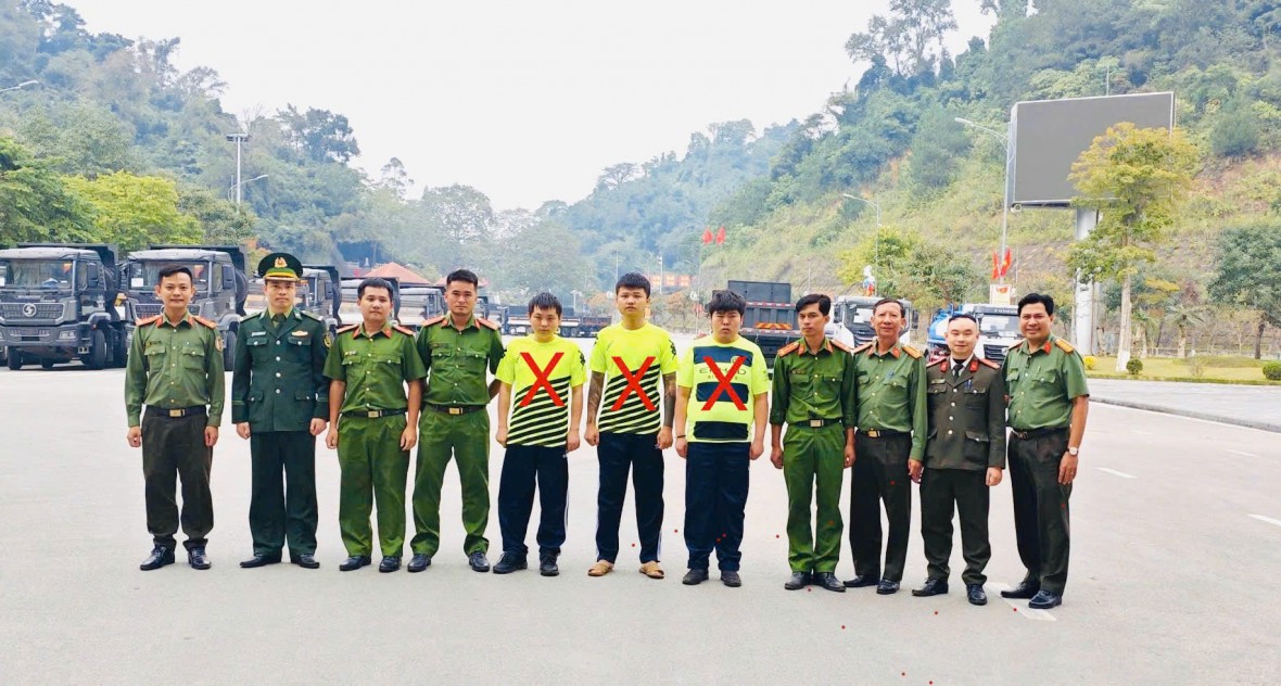 An Giang: Trục xuất 03 công dân Trung Quốc nhập cảnh trái phép vào Việt Nam