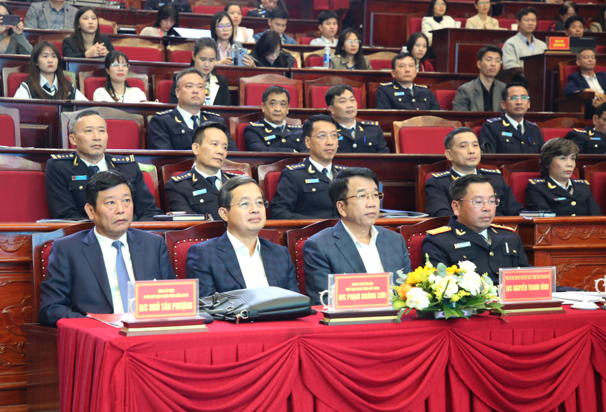 Chi cục Hải quan khu vực V: Kim ngạch xuất nhập khẩu vượt mốc 200 tỷ USD