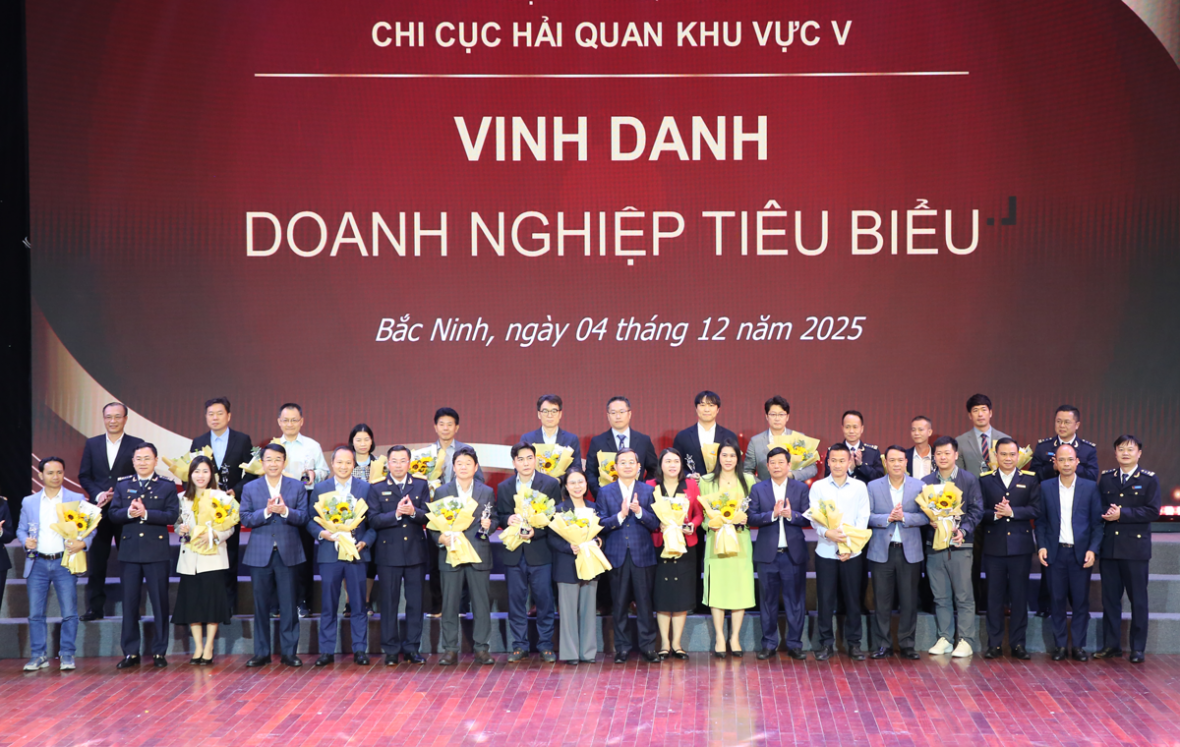 Chi cục Hải quan khu vực V: Kim ngạch xuất nhập khẩu vượt mốc 200 tỷ USD