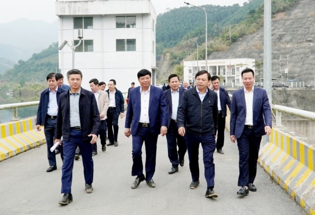 Thứ trưởng Bộ Nông nghiệp và Môi trường kiểm tra tiến độ dự án hệ thống kênh mương ở Phú Thọ