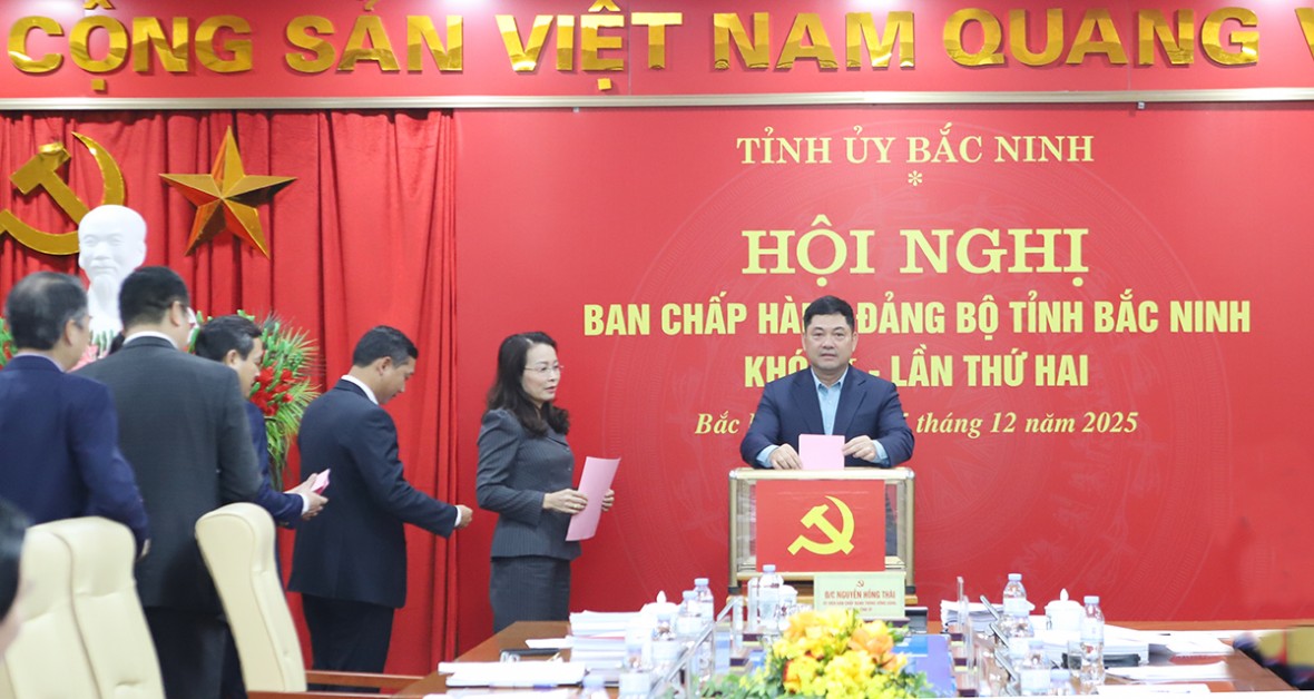 Ông Trần Huy Phương được bầu giữ chức Phó Bí thư Tỉnh ủy Bắc Ninh