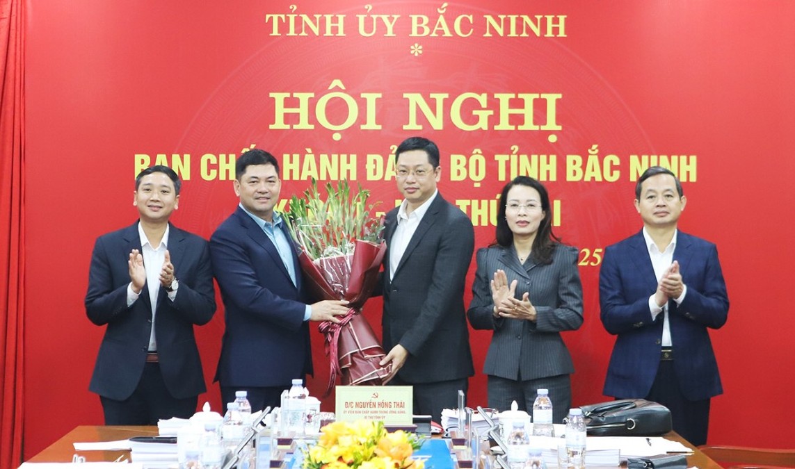 Ông Trần Huy Phương được bầu giữ chức Phó Bí thư Tỉnh ủy Bắc Ninh