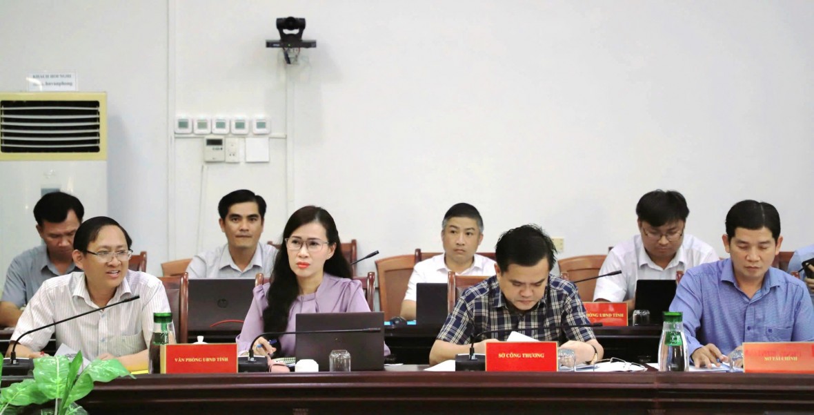 Khắc phục nhanh sự cố điện Phú Quốc, sẵn sàng ngầm hóa lưới điện nhằm chuẩn bị hạ tầng kỹ thuật hiện đại phục vụ APEC 2027 Khắc phục nhanh sự cố điện Phú Quốc, sẵn sàng ngầm hóa lưới điện nhằm chuẩn bị hạ tầng kỹ thuật hiện đại phục vụ APEC 2027