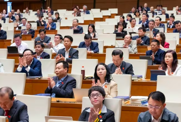 Chiều 5/12, Quốc hội đã thông qua dự án Luật sửa đổi bổ sung một số điều Luật Lý lịch tư pháp. Luật có hiệu lực từ ngày 1/7/2026 Chiều 5/12, Quốc hội đã thông qua dự án Luật sửa đổi bổ sung một số điều Luật Lý lịch tư pháp. Luật có hiệu lực từ ngày 1/7/2026