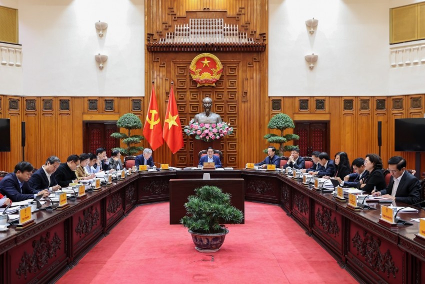 Thủ tướng: Chống sạt lở, ngập úng, hạn hán, xâm nhập mặn ở ĐBSCL cần có giải pháp 