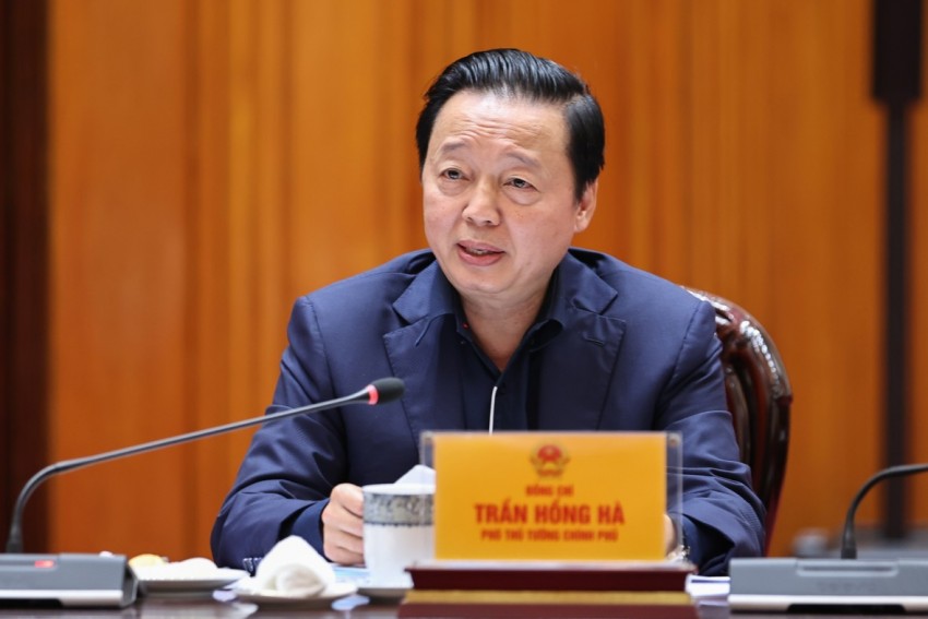 Thủ tướng: Chống sạt lở, ngập úng, hạn hán, xâm nhập mặn ở ĐBSCL cần có giải pháp 