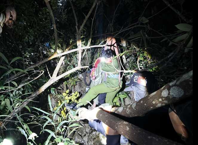 Xe máy rơi xuống vực ở Tuyên Quang, 3 người thương vong Xe máy rơi xuống vực ở Tuyên Quang, 3 người thương vong