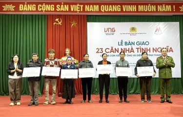 Trao tặng 23 căn nhà tình nghĩa cho các gia đình có hoàn cảnh đặc biệt khó khăn tại Thanh Hóa