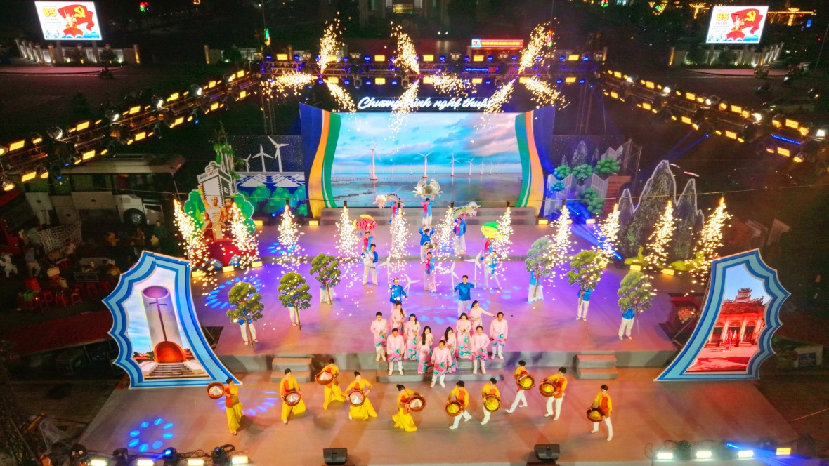 Cà Mau: Tưng bừng kỷ niệm 85 năm Khởi nghĩa Hòn Khoai và 65 năm kết nghĩa Ninh Bình