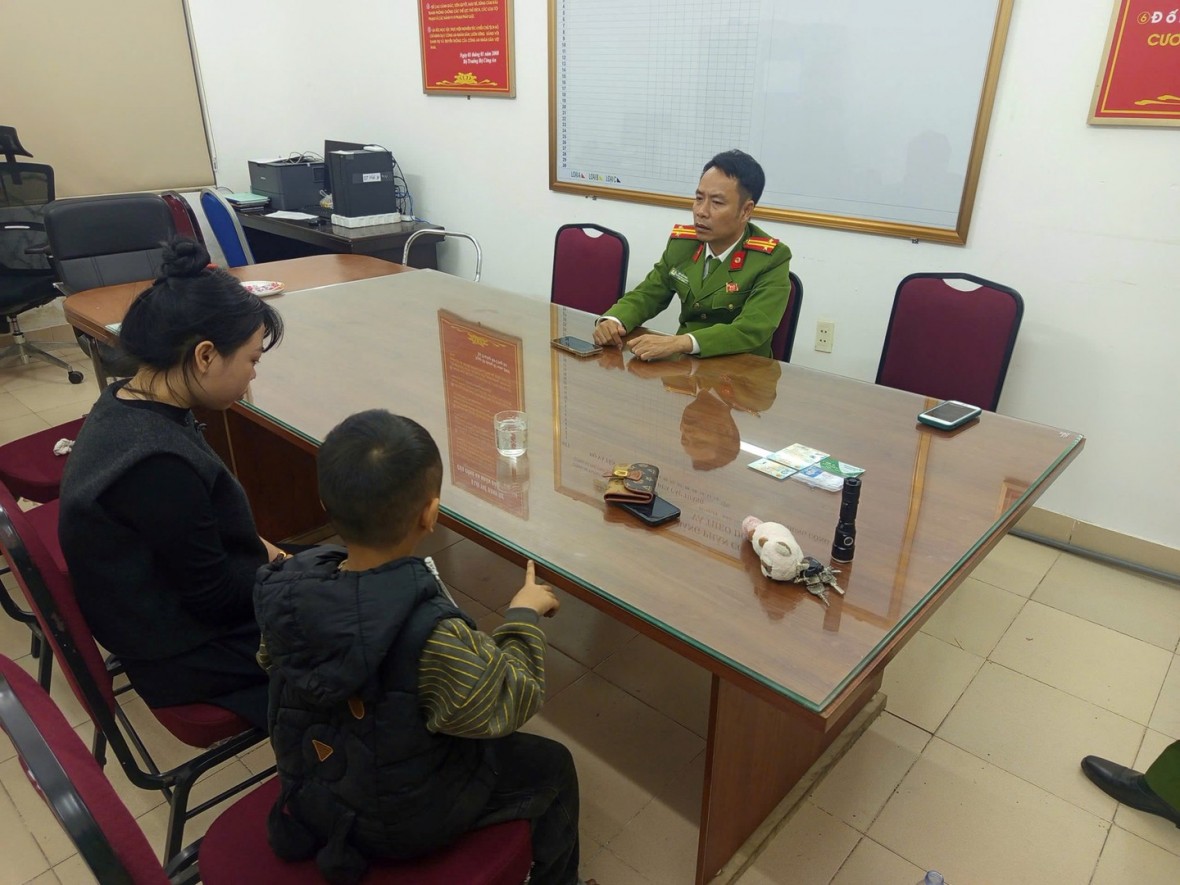 Hải Phòng: Kịp thời ngăn chặn 2 mẹ con nhảy cầu tự tử