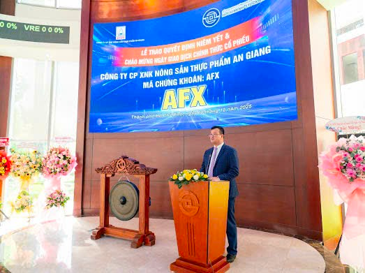 Cổ phiếu của một công ty nông thủy sản ở An Giang chính thức niêm yết trên sàn HOSE Cổ phiếu của một công ty nông thủy sản ở An Giang chính thức niêm yết trên sàn HOSE