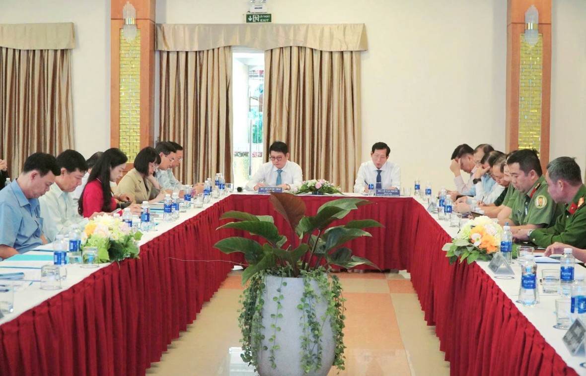 An Giang đón hơn 24 triệu khách, thu gần 68.000 tỷ đồng từ du lịch trong năm 2025 An Giang đón hơn 24 triệu khách, thu gần 68.000 tỷ đồng từ du lịch trong năm 2025