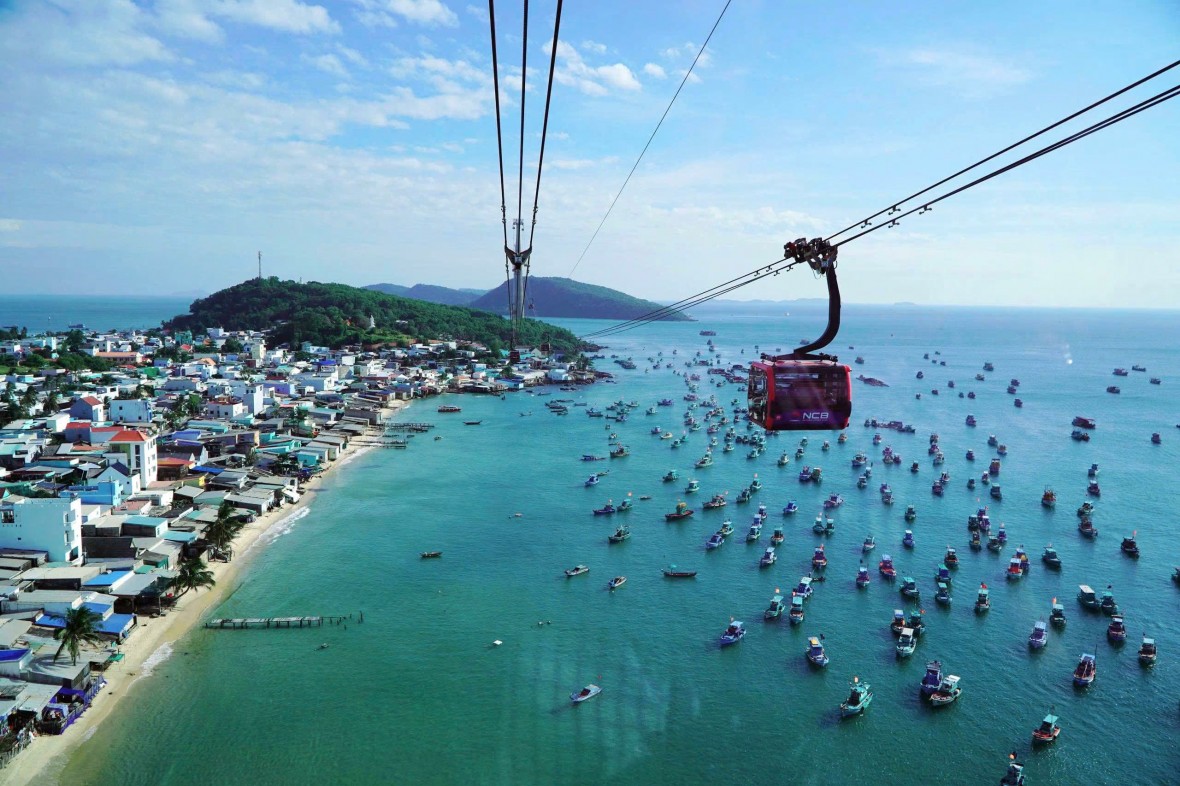 An Giang đón hơn 24 triệu khách, thu gần 68.000 tỷ đồng từ du lịch trong năm 2025 An Giang đón hơn 24 triệu khách, thu gần 68.000 tỷ đồng từ du lịch trong năm 2025