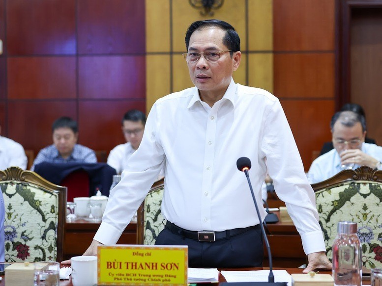 Thủ tướng yêu cầu Tây Ninh đạt tăng trưởng 2 con số nhưng phải bền vững Thủ tướng yêu cầu Tây Ninh đạt tăng trưởng 2 con số nhưng phải bền vững