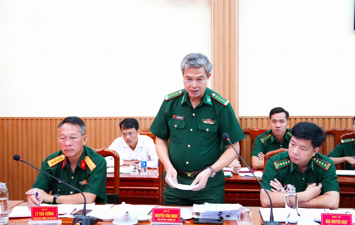 Đoàn công tác Bộ Quốc phòng kiểm tra công tác chống khai thác IUU tại Cà Mau Đoàn công tác Bộ Quốc phòng kiểm tra công tác chống khai thác IUU tại Cà Mau