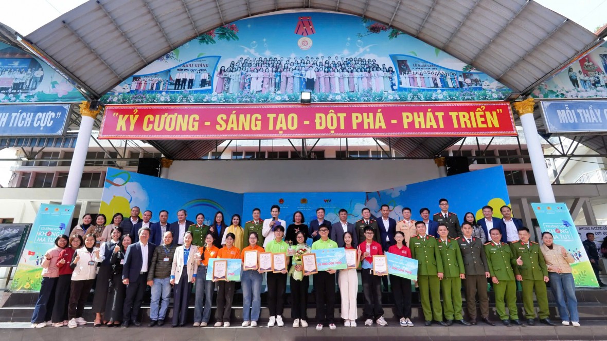 Gala chương trình 'Trường học không ma túy' Mùa 3 năm 2025: Hành trình xuyên Việt rực rỡ 