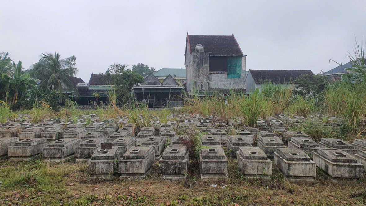 Người dân xã Anh Sơn sống trong bất an.