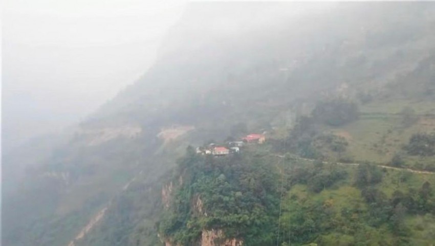 Tuyên Quang công bố tình huống khẩn cấp do xuất hiện nhiều điểm nứt ở Pà Vầy Sủ