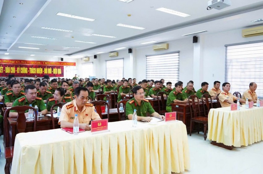 Toàn cảnh buổi tập huấn.