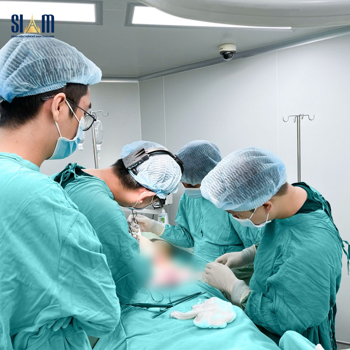 Cách tiếp cận mới hướng tới kiểm soát loại bỏ sẹo dọc trong phẫu thuật tạo hình Cách tiếp cận mới hướng tới kiểm soát loại bỏ sẹo dọc trong phẫu thuật tạo hình