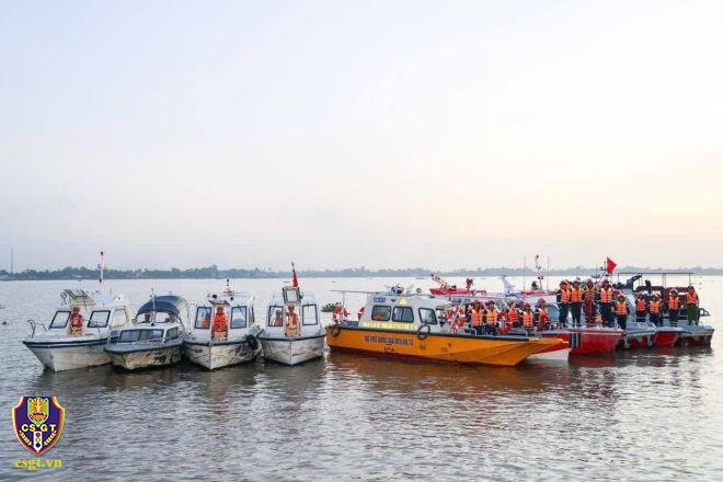 CSGT toàn quốc mở đợt cao điểm bảo đảm trật tự, an toàn giao thông CSGT toàn quốc mở đợt cao điểm bảo đảm trật tự, an toàn giao thông